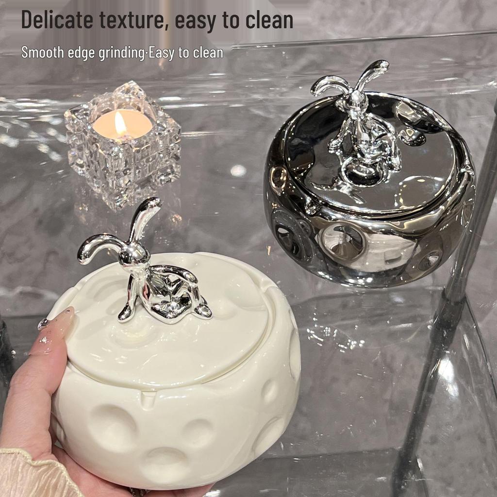 High-End Ceramic Ashtray with Lid: Stylish, Anti-Fly Design for Home & Commercial Use