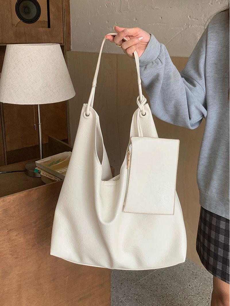 

Модна корейська жіноча сумка на плече великої місткості 2024 року