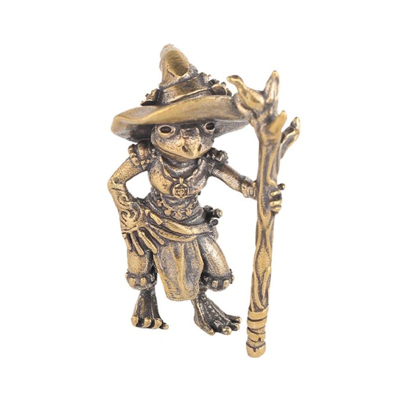 

Antique Type Standing Fro g Statue Premium Desktop Ornam ents Gift 1