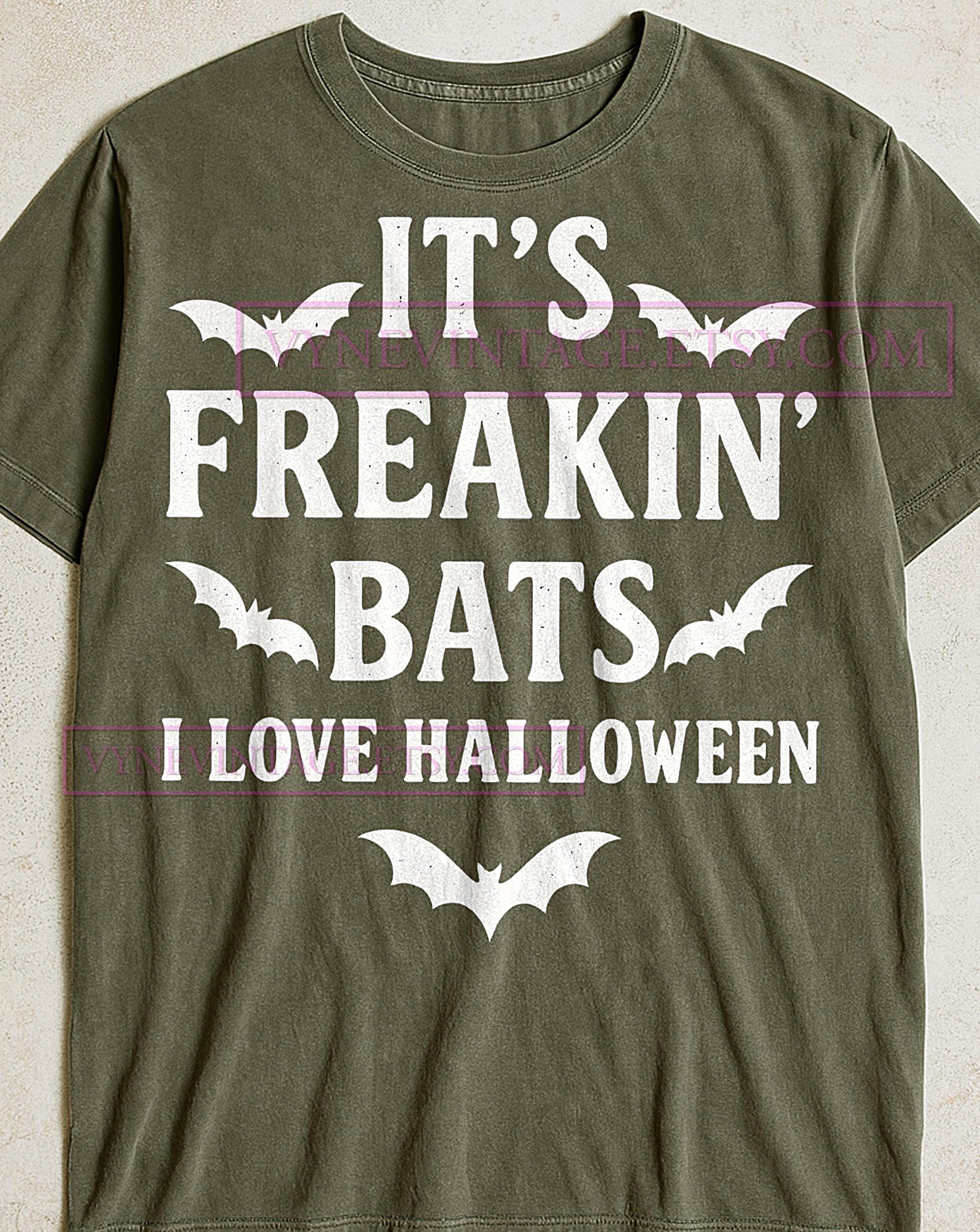 It s Frickin Bats I Love Halloween Shirt, Funny Spooky Season Graphic Tee, Halloween Quote Shirt, Bats Lover Gift, Retro Horror Tee XL