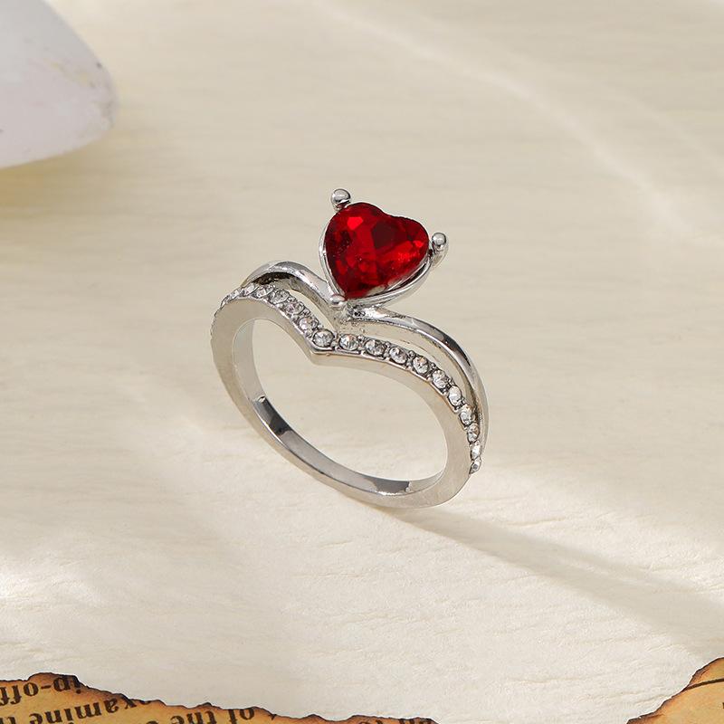 New V-shaped Diamond-set Love 4-color Jewelry, Simple, Fashionable and Versatile Women's Ring