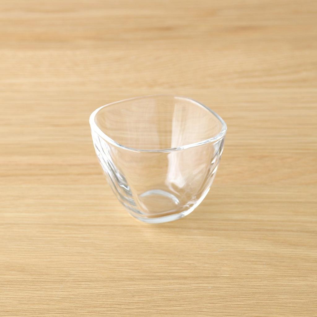 ADERIA Plain Square Glass Bowls (6 Pieces) - Made In Japan. Ideal for Salads, Desserts, and Sweets. Perfect for Single Diners, Couples, or Even for Se
