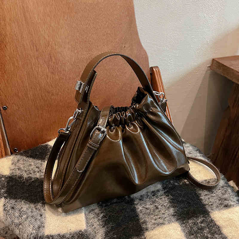 Retro Bags for Women New Plutonium Leather Traveling Single Shoulder Minimalistic Versatile Wine Red Crossbody Bag