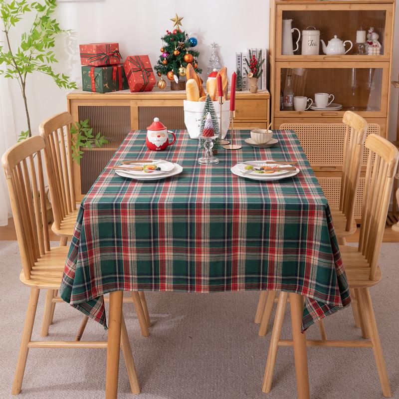 Amazon American Yarn-Dyed Polyester-Cotton Festive Christmas Decoration Fringed Tablecloth Red And Green Plaid Coffee Table Tablecloth Table Cloth