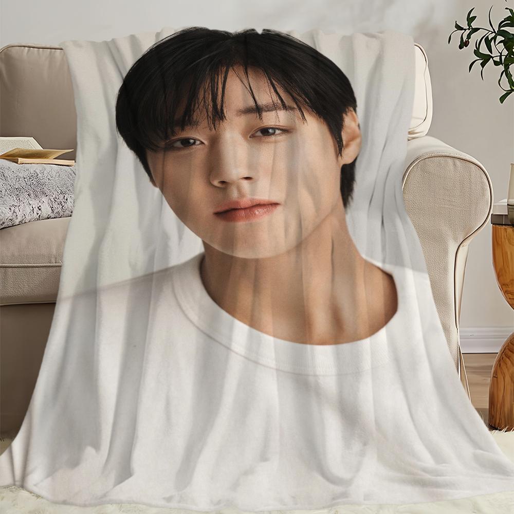 Kpop Boy P-Park Ji-Hoon Blanket Blanket for Couch Sofa Travel Home Hiking Picni Bed Beding Flannel Blanket birthday gift