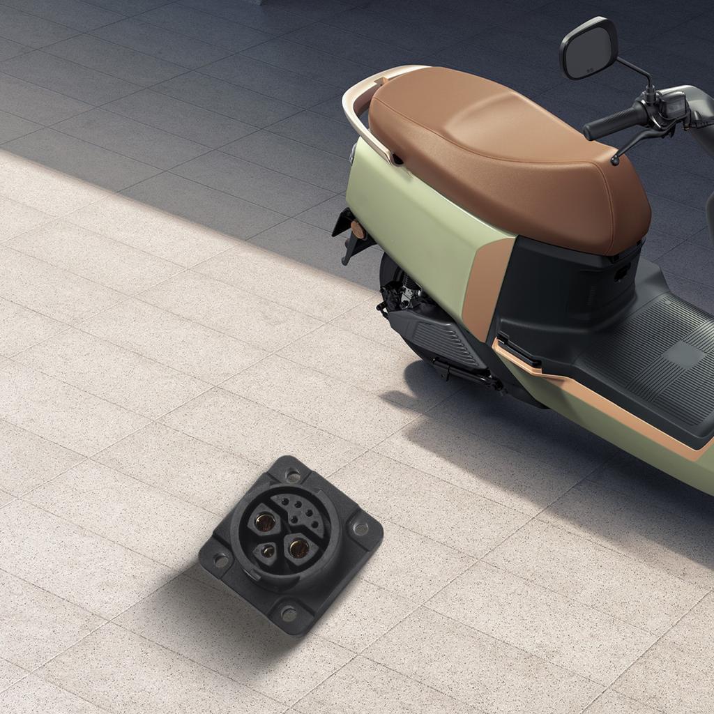 M23 IP67 Stecker Buchse 2+1 Plus 5 Batterieanschluss, Motorrad-Ladesteckdose