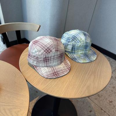 Frühlings-Retro-Karree-Kurzkrempenkappe Herren- und Damenmode Freizeit dünn vielseitig Sonnenschutz Fünfteilige Baseballkappe