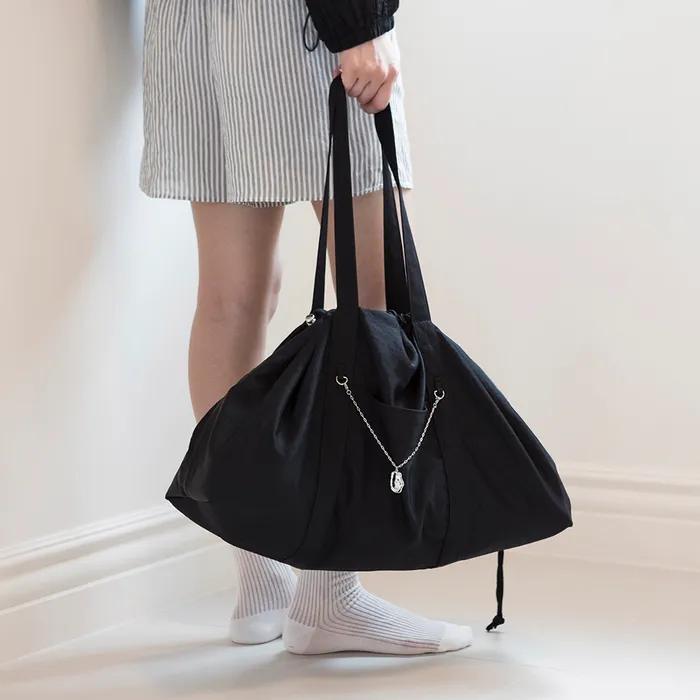 One Day Pendant String Bag_Black