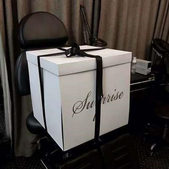

Extra Large Surprise Gift Box for Birthdays and Qixi Festival