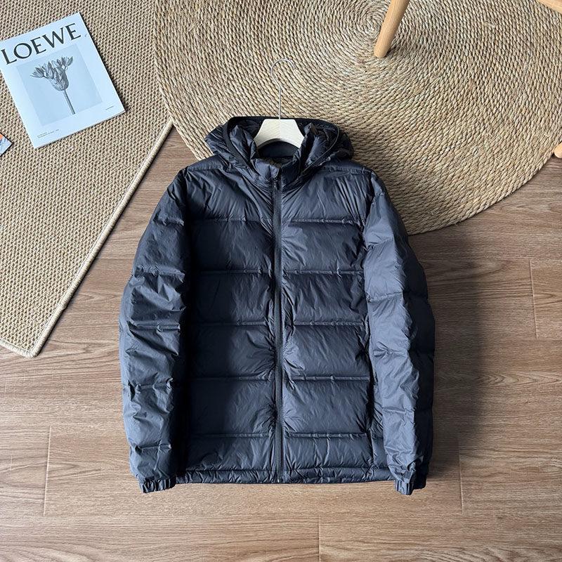 Unisex Lightweight Down Jacket: High-Quality, Stand-up Collar, for Autumn/Winter Outdoor Mountaineering