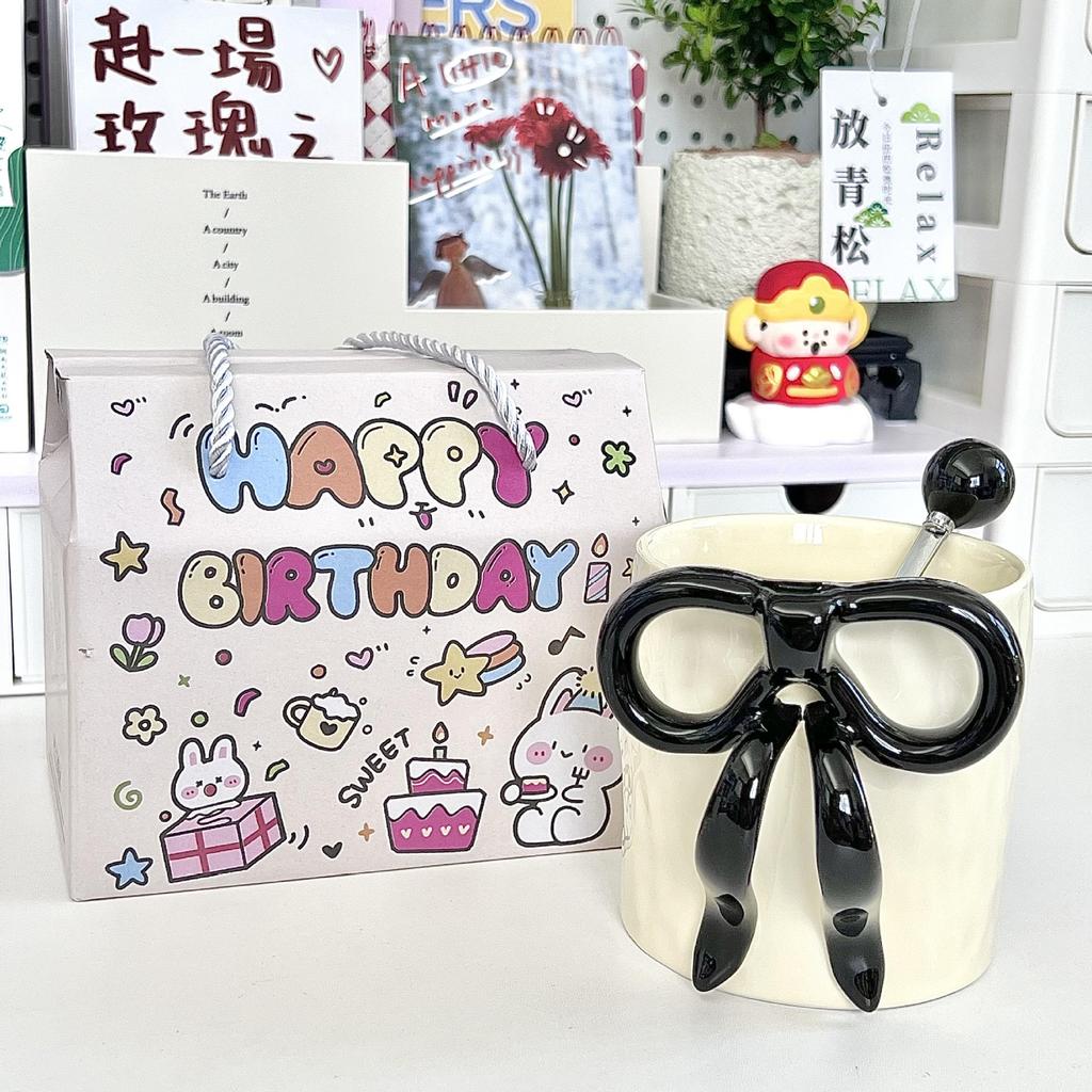 Send Girls Birthday Gifts, Girls' Heart Bows, Ceramic Mugs, Girlfriends' Practical Water Glasses, Souvenirs, Gift Boxes.