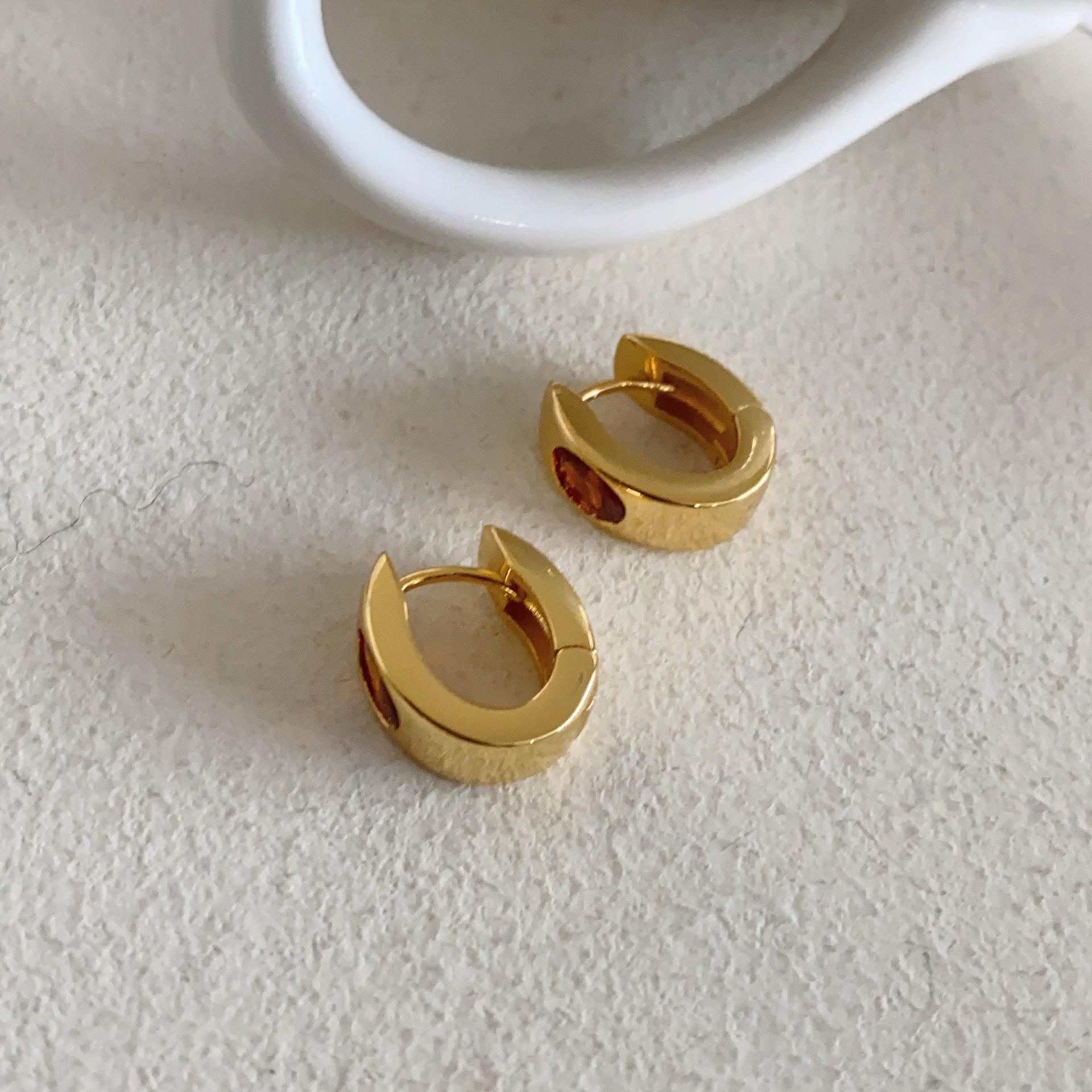 Высококачественные средневековые серьги Модный темперамент Муза Ретро Тяжелая промышленность Серьги Селебрити в интернете Темперамент Трендовые