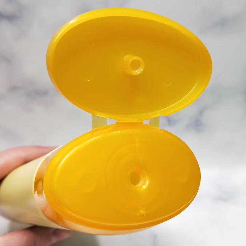 Liushen Artemisia Itch-Relief Moisturizing Shower Gel