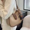 Today's Popular Bags Are Women's Summer New Trendy High-end Texture Niche Messenger Bags, Shoulder Bags.