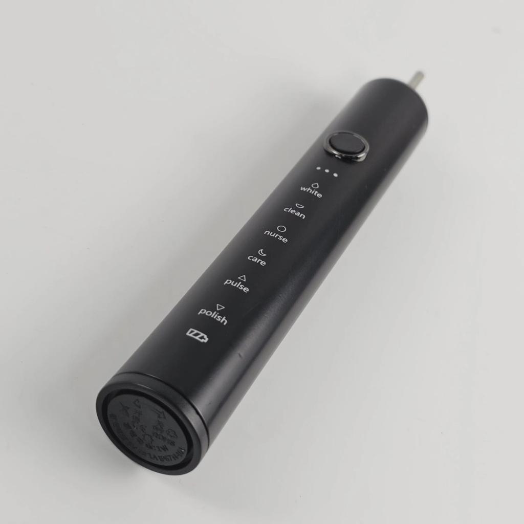 8 Brush Heads Travel Case Smart Rechargeable Electric Toothbrush with 4 Modes Deep Clean and Waterproof Features