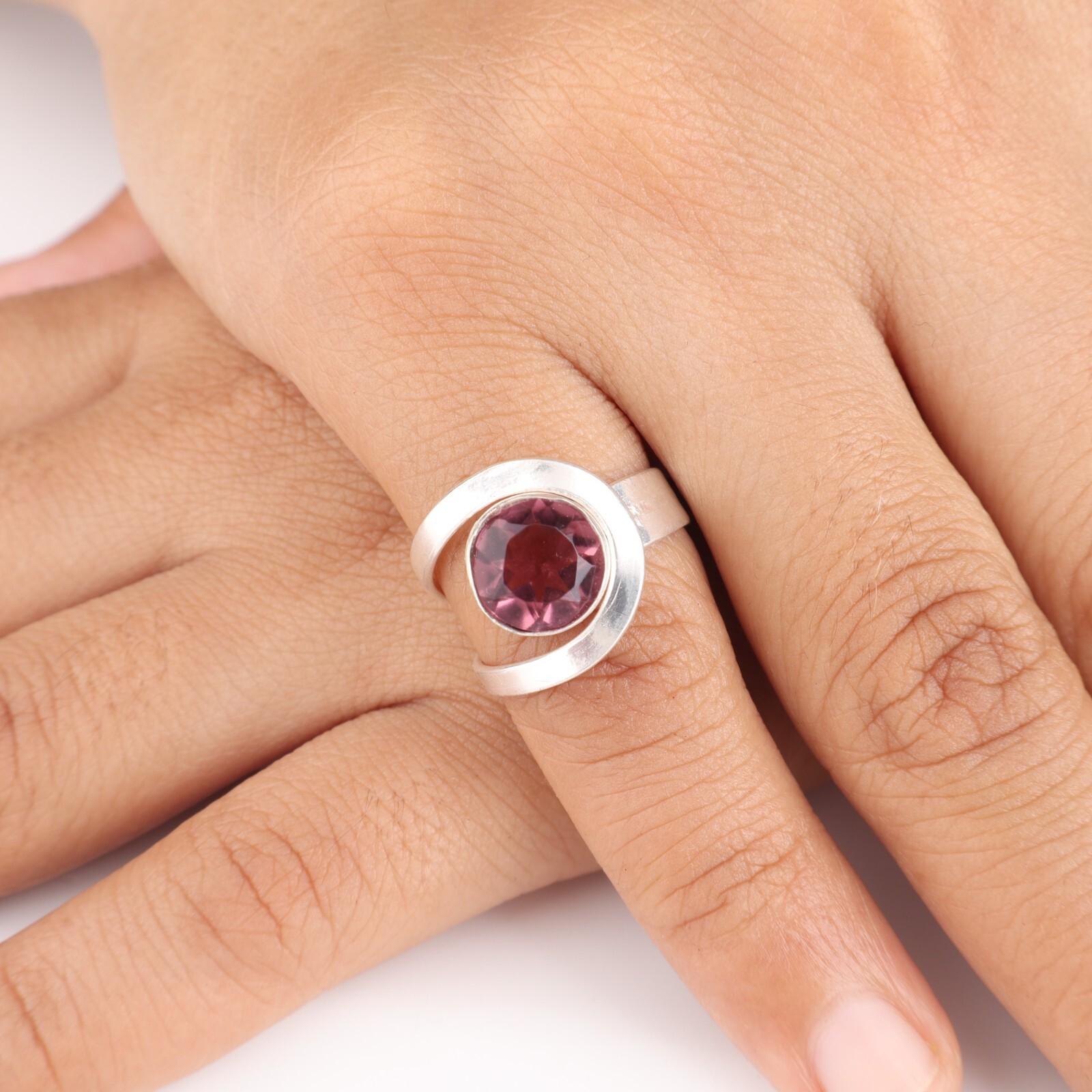 

Родолит Драгоценный камень 925 Стерлинговое серебро Ювелирные изделия Ручной работы Кольцо для женщин Идея для подарка RR-68-11 13