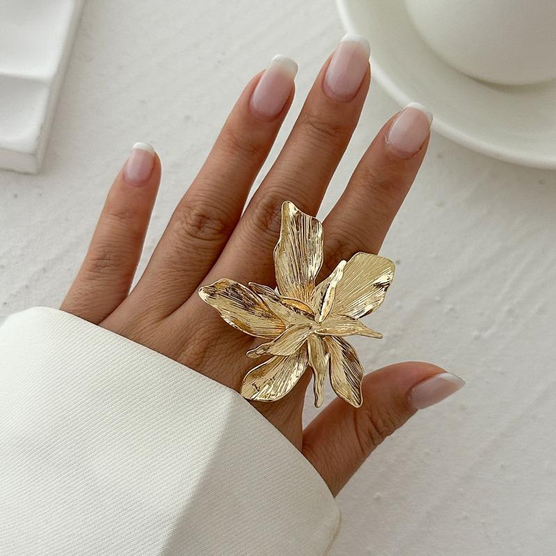 Exaggerated Metal Lily Flower Γυναικεία δαχτυλίδια Κομψό Vintage Ρυθμιζόμενο Ανοιχτό Δαχτυλίδι OL Γυναικεία Δαχτυλίδι Δαχτυλίδι Δάχτυλα Αξεσουάρ κοσμημάτων