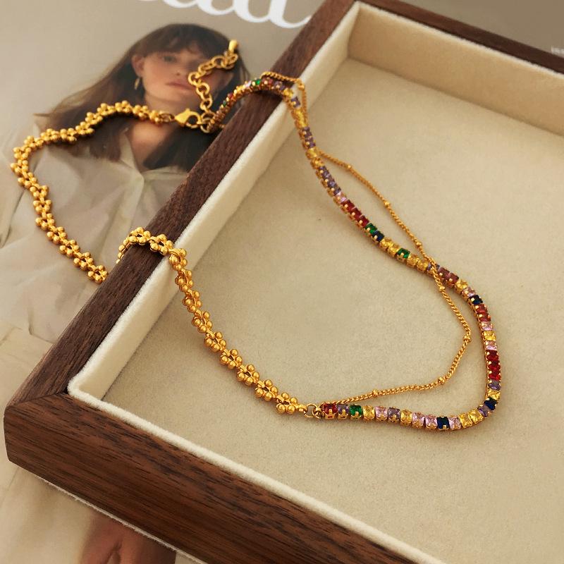 Copper-Plated Gold & Zircon Dazzling Choker Necklace - Elegant Color Block Design for a Luxurious Look.