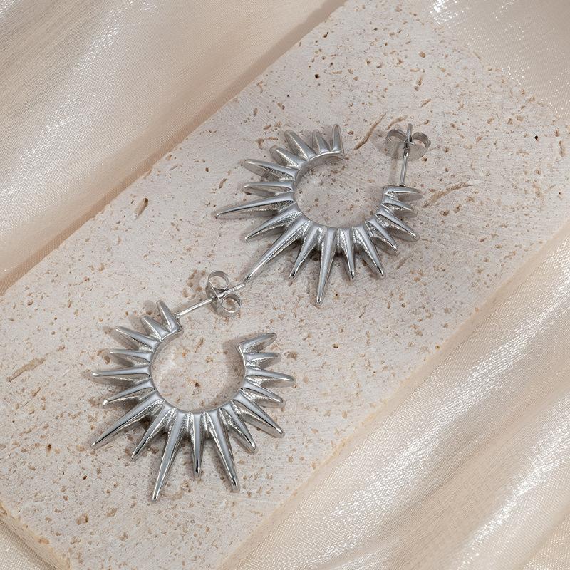 European and American Style Exaggerated Sunflower Earrings, Fashionable Personalized Earrings, Earrings, Women's Tide Titanium Steel Gold-plated