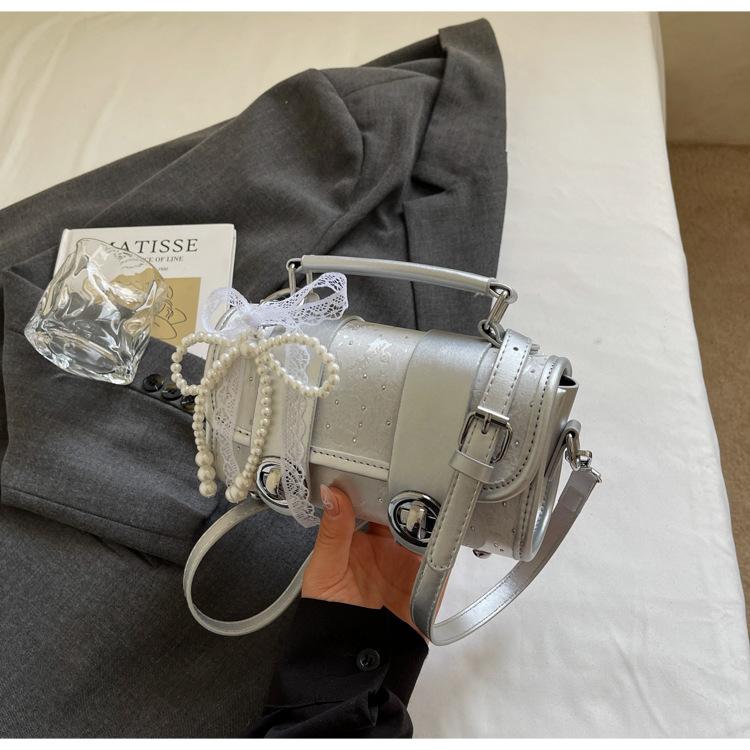 

Нишевая модная портативная сумка Кембридж с бриллиантами женская 2025 лето модный зарубежный стиль универсальная трендовая на плечо сумка-мессенджер