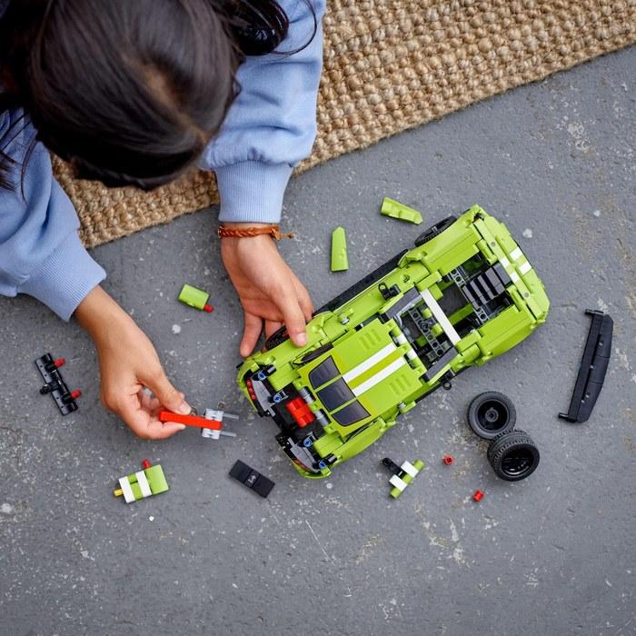 LEGO Technic Ford Mustang Shelby GT500 42138 (Green)