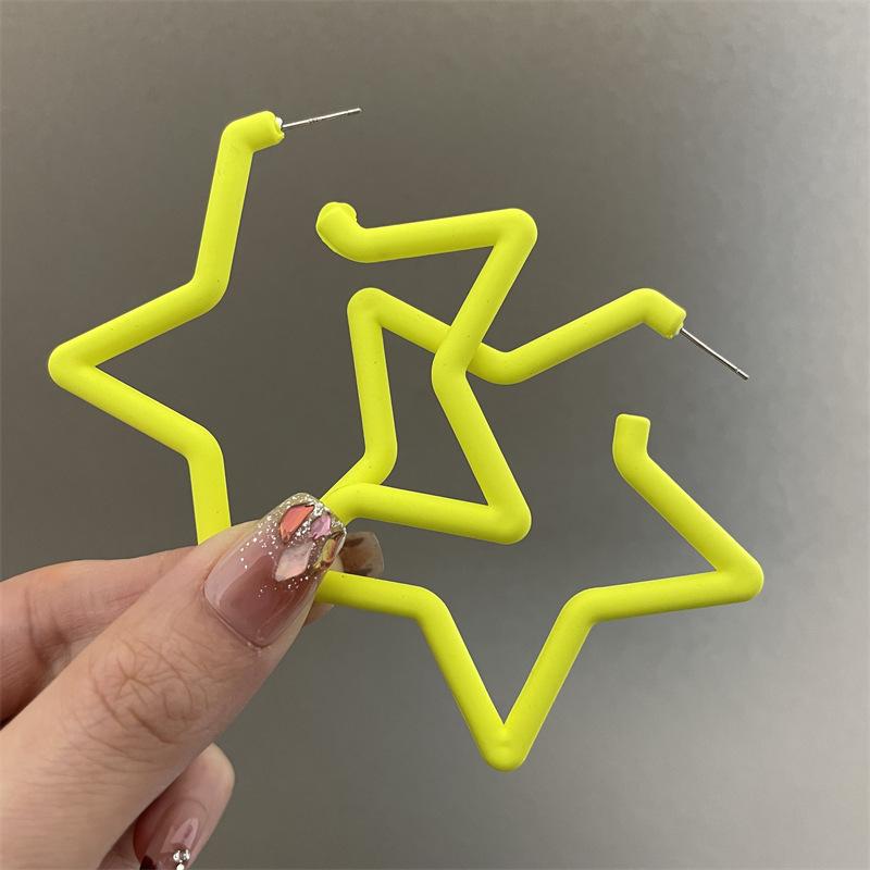 Colorful Earrings with Fluorescent Effect, Featuring Exaggerated Personality, Five-pointed Star-shaped Ear Holes, Ear Clips and Dangling Fringes.