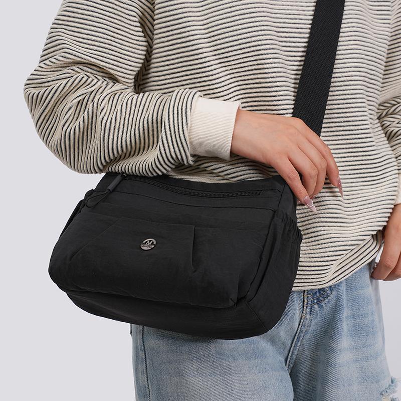 Crossbody Bag Women's Large Capacity Shoulder Bag Lightweight Multi-Layer Middle-Aged Mother Bag