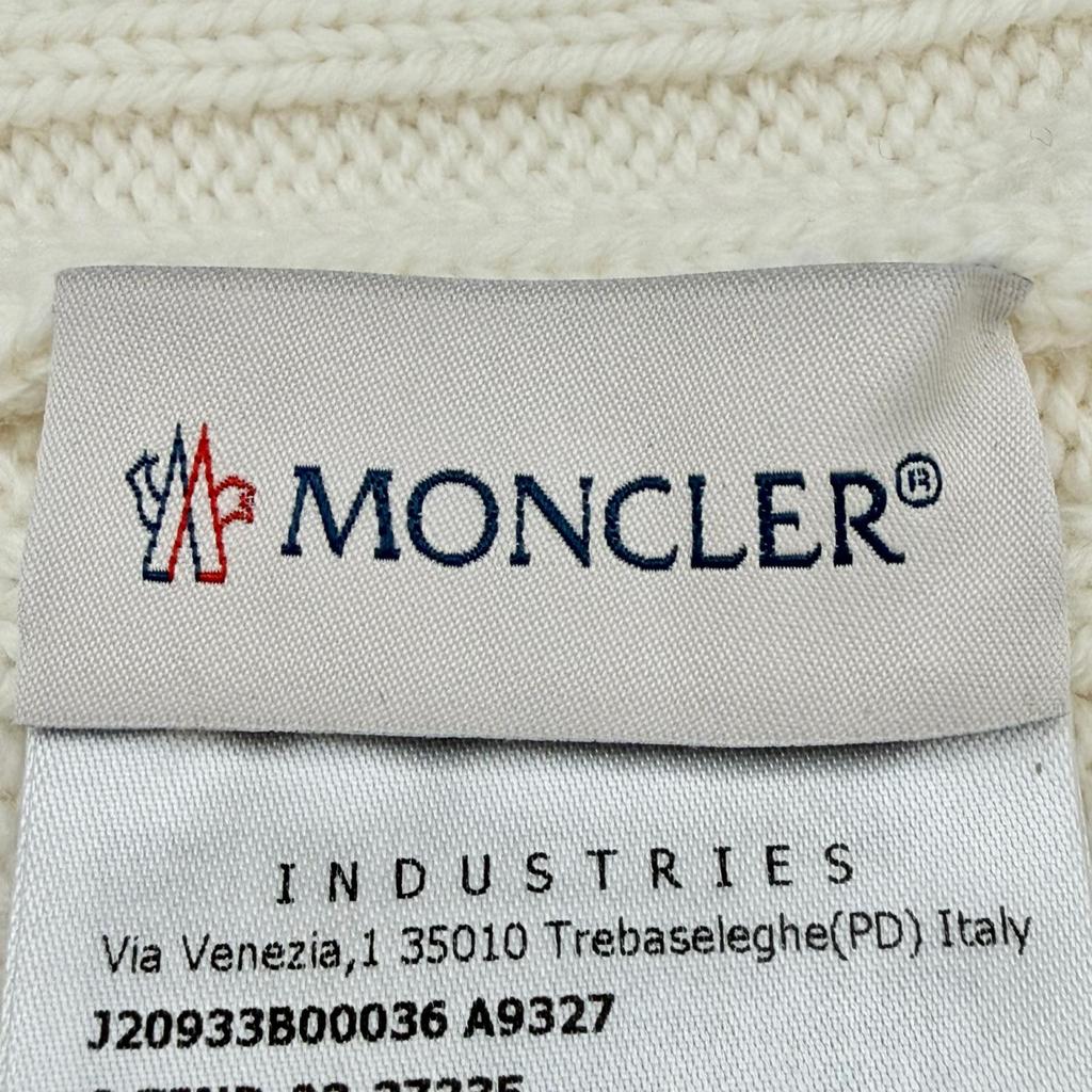Pristine MONCLER Knit cap Beanie with logo patch Ivory wool Women Used