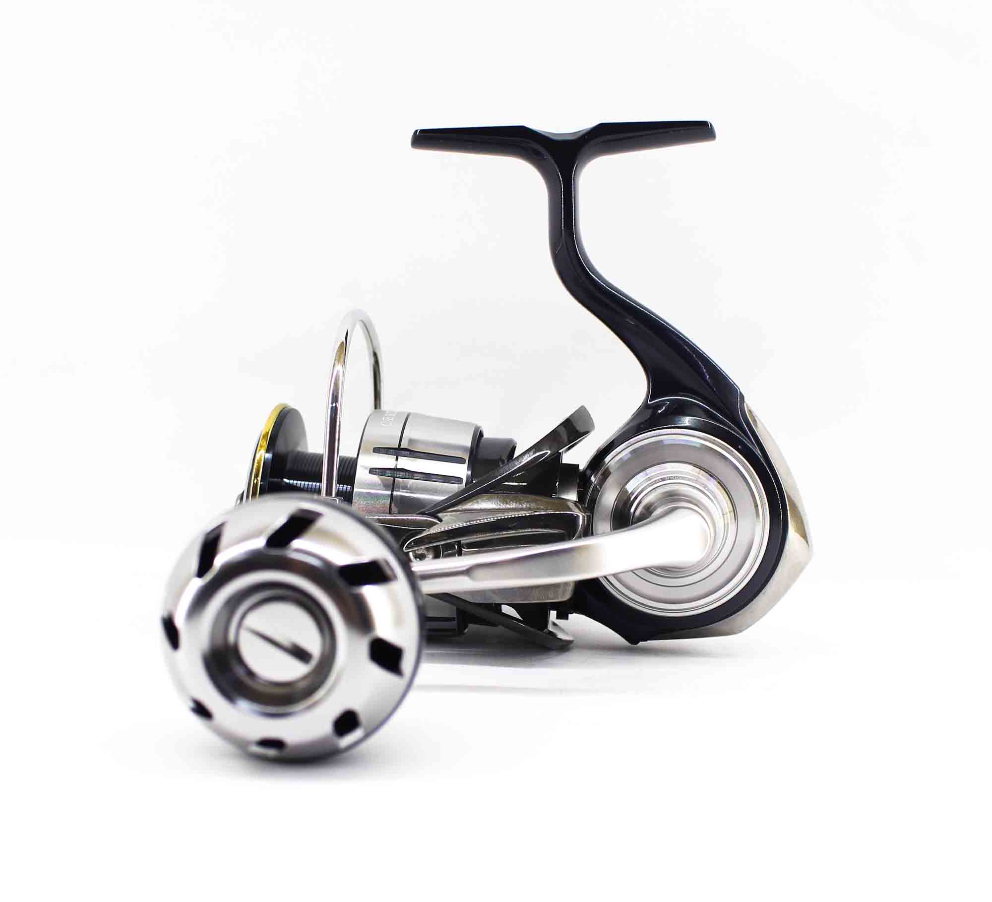 

Катушка Daiwa спиннинговая 19 Certate-G LT 3000D-XH-ARK (2328)