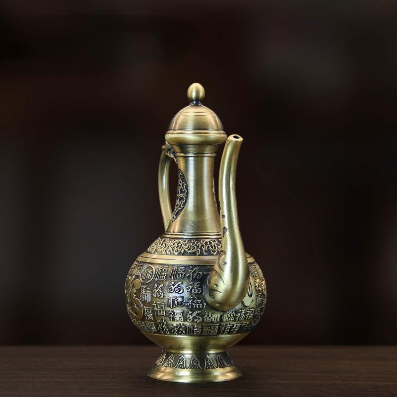 Chiński czysty miedziany garnek do wina z mosiądzu, reliefowy garnek do wina Baifu, starożytny staromodny styl gospodarstwa domowego, styl pałacowy, ozdoba