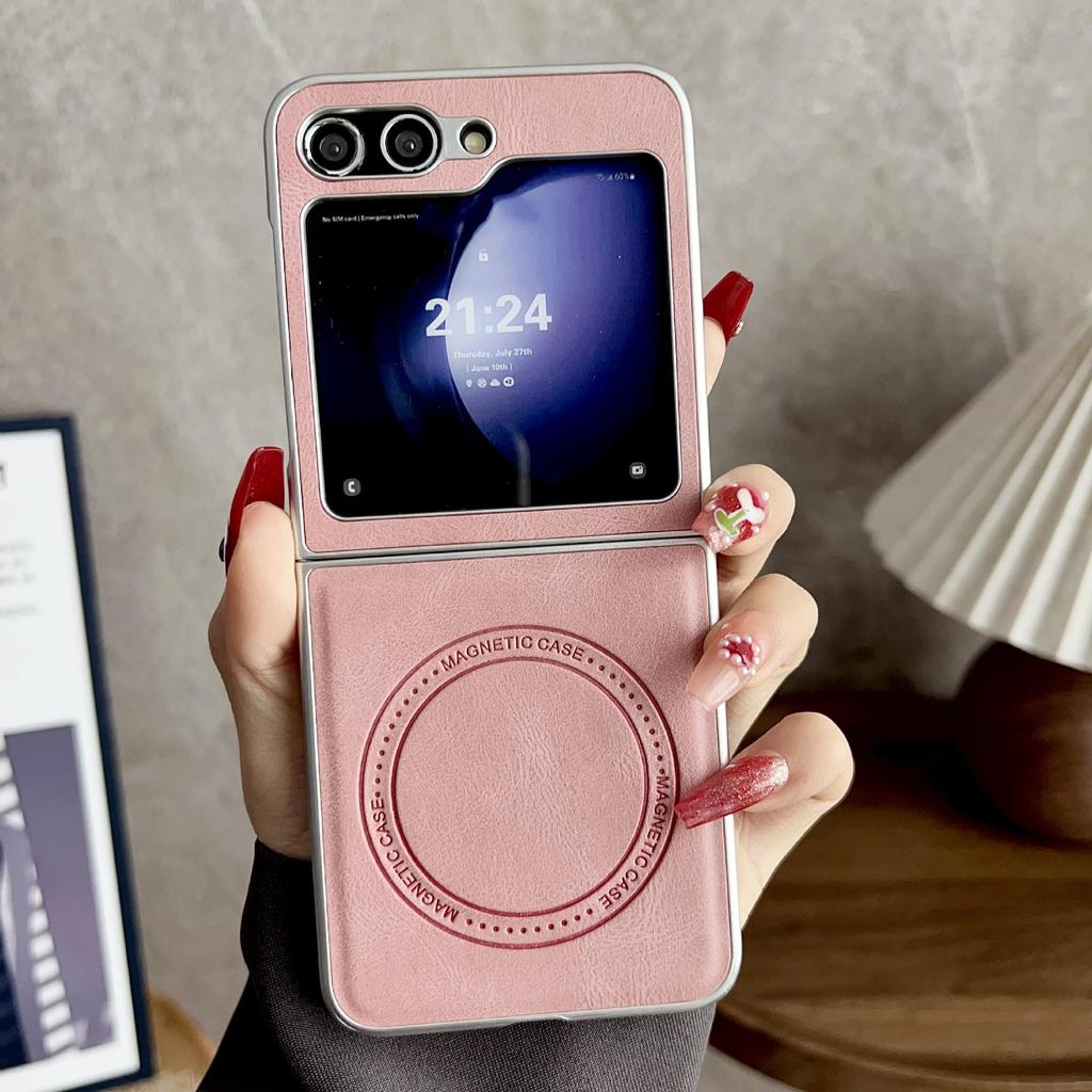 Magnetyczne etui Samsung Galaxy Z Flip7 Retro z fakturą Crazy Horse do Flip6/5