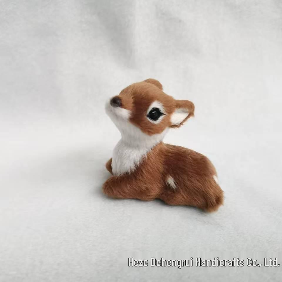 Mini Sika Deer Lying Ornament – Creative Fur Animal Model