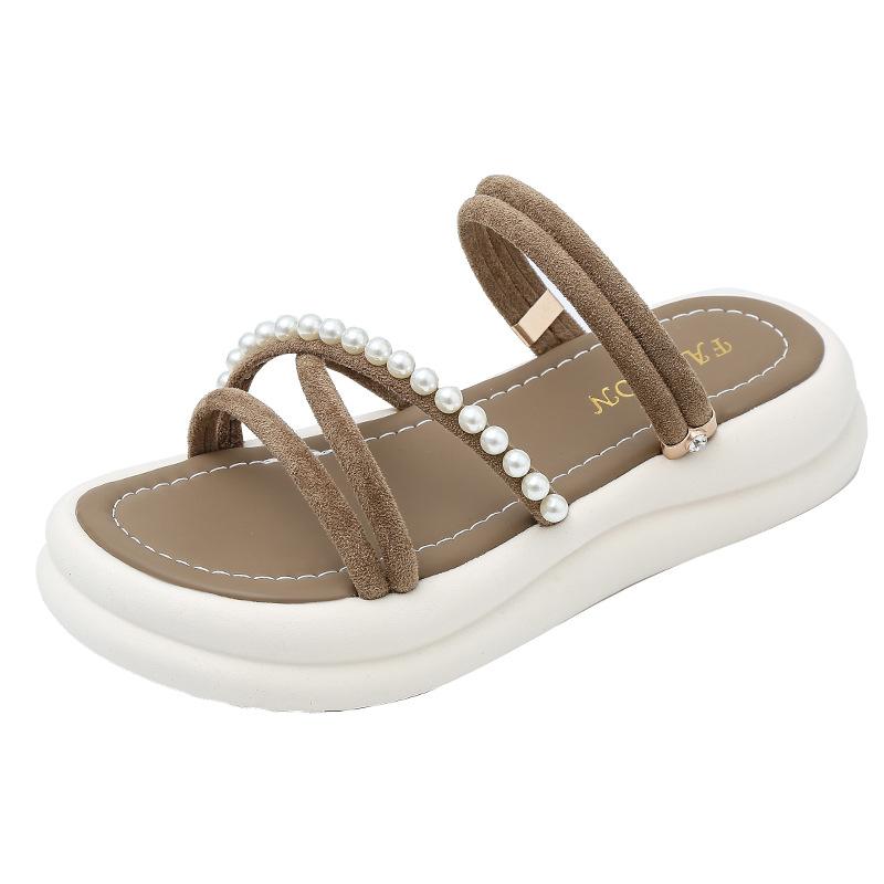 French beautiful thick-bottomed cool slippers female summer wear 2025 new with skirt fairy wind beach slippers one-word drag