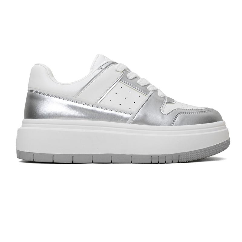 Inside and outside leather niche thick-soled heightening little white shoes women's autumn 2025 new versatile casual sports shoes board shoes