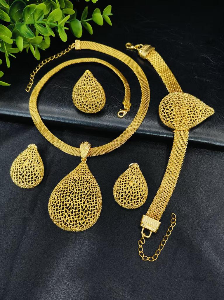 Νυφικό Σετ Κοσμημάτων επιχρυσωμένο με χρυσό 24Κ: Κολιέ, Σκουλαρίκια, Δαχτυλίδι & Βραχιόλι για Γάμους Μέσης Ανατολής, Ινδικούς και Νιγηριανούς.