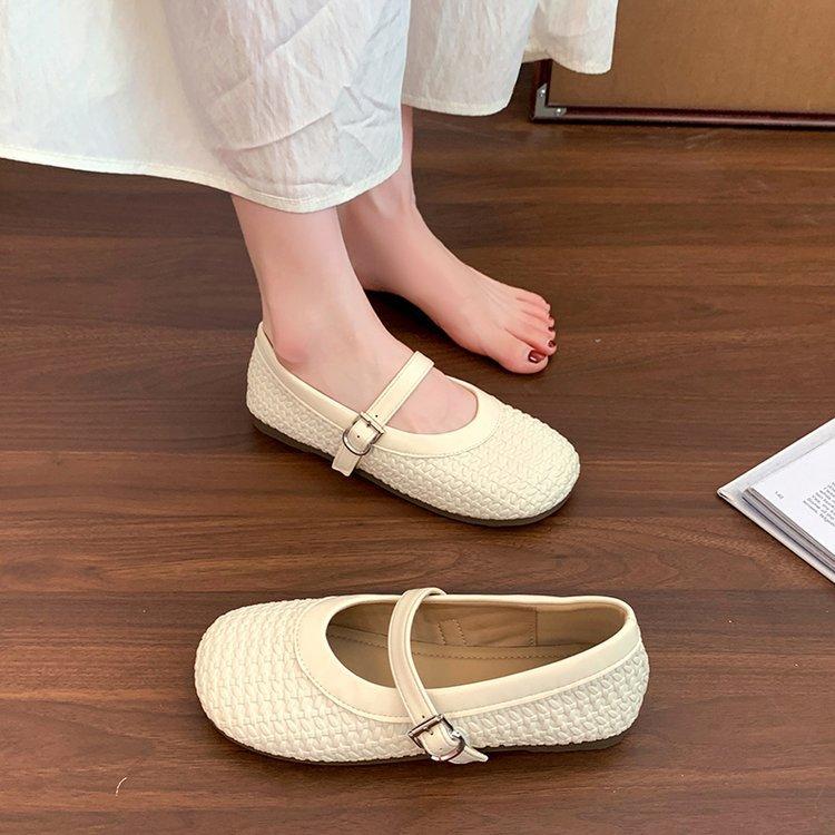 French single shoes women's 2025 new summer flat-bottomed small leather shoes with skirts are beautiful and not tired Mary Jane women's shoes