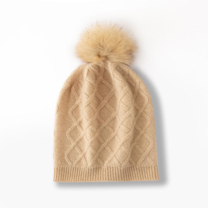 New Autumn and Winter Women's High End Solid Color Rhombus Fur Ball Warm and Fashionable Knitted Casual Toe Cap