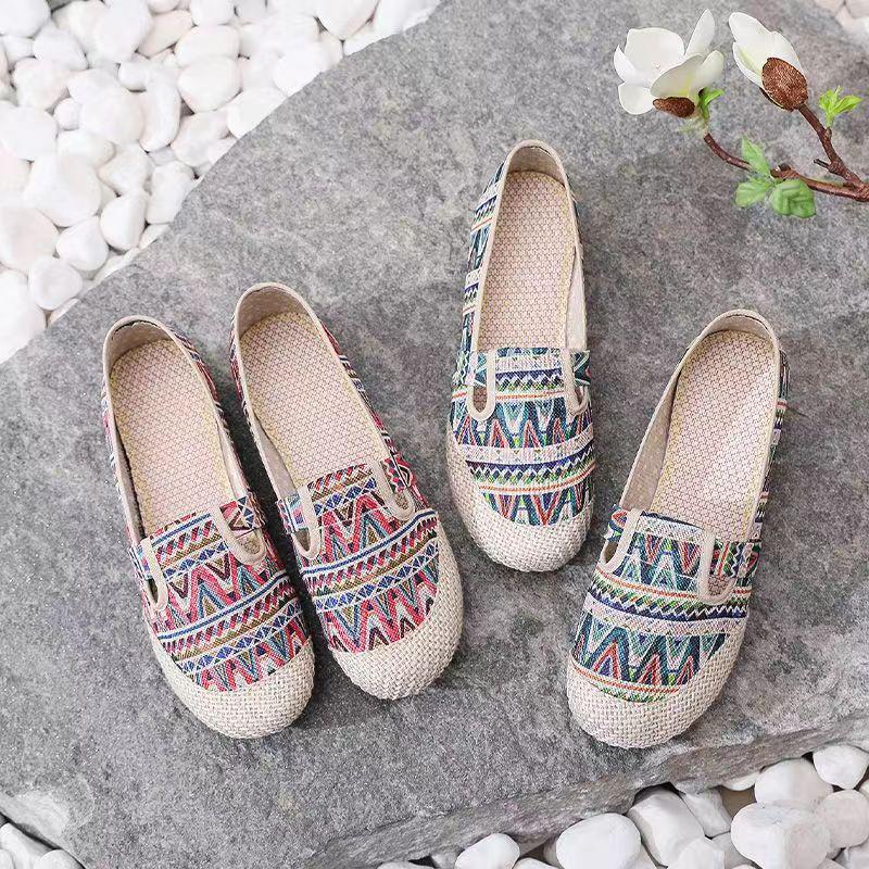 One-Step Beijing Cloth Shoes: Non-Slip, Soft-Soled, Casual Work Shoes