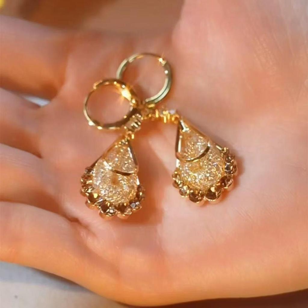 Elegant Gold Mesh Teardrop Earrings - Light Luxury High-End Shiny Versatile Jewelry for Women