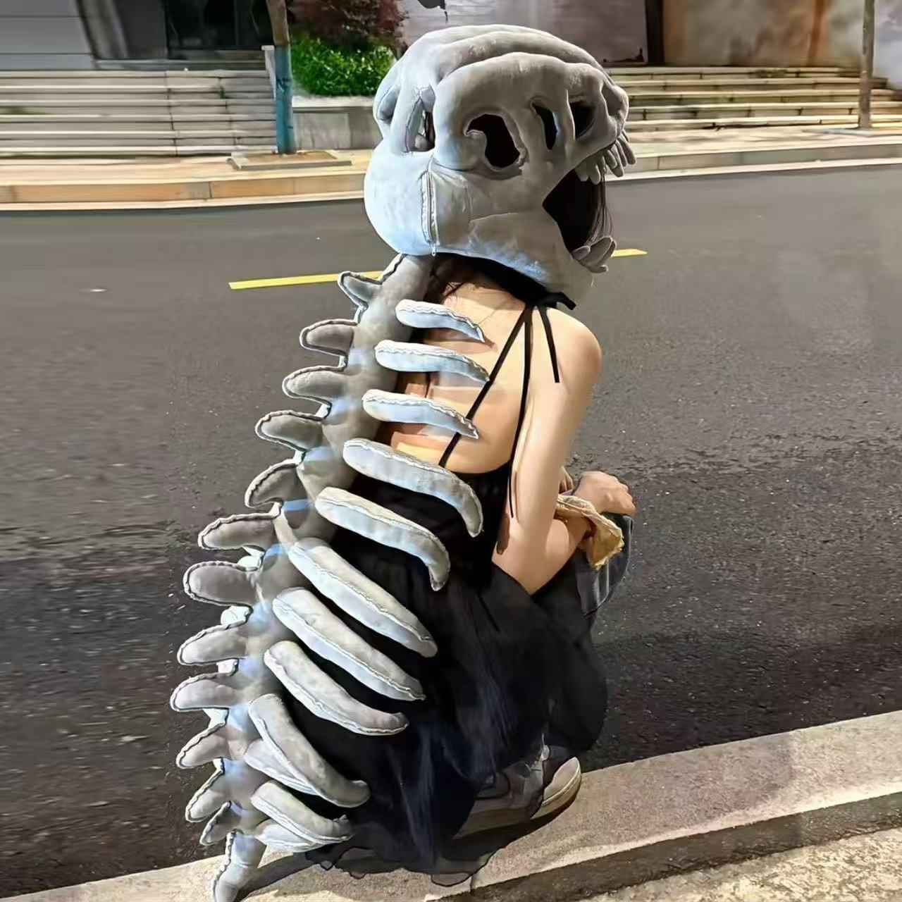 

Dinosaur Skeleton Exoskeleton Stuffed Plush Toy T-Rex Skull Hat Cosplay Costume Halloween Party Decoration Photo Prop Kids Adult Kids 90cm