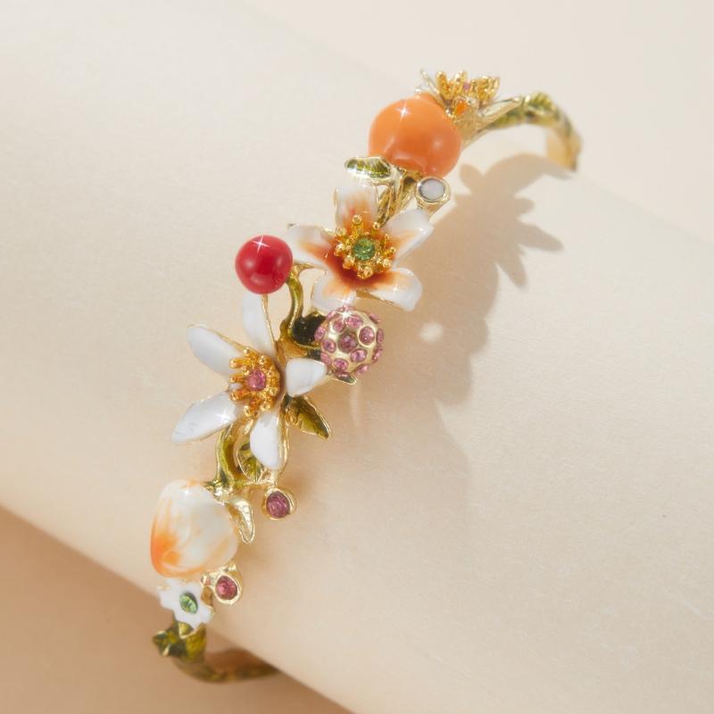 New Fashionable Flower Style Open Bracelet, Suitable for Ladies' Elegant Temperament, Daily Party Jewelry Gifts