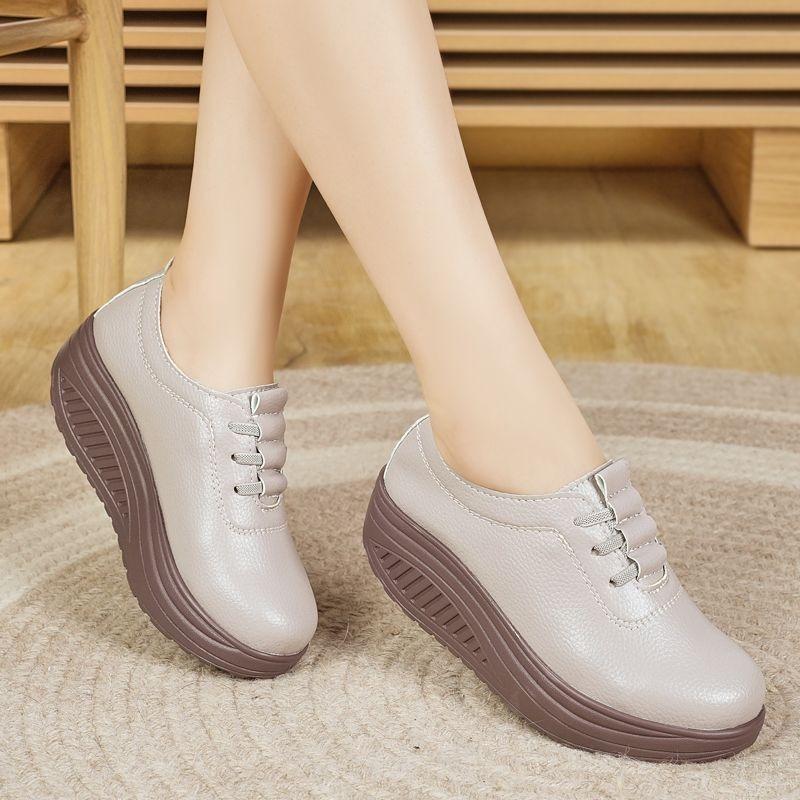 Rocking shoes women's platform autumn new versatile muffin soft sole not tired feet casual shoes mother dancing single shoes