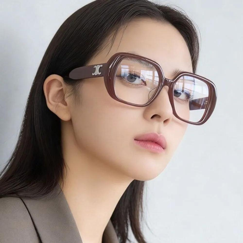

[Celine] Triomphe Eyeglass Frames CL50122F 069 Fashion Women s Men s Burgundy Horn-rimmed Glasses