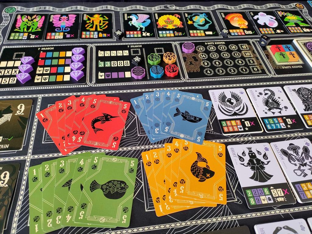 TRICKTAKERS ETERNAL DECKS Cooperative Card-Placement Board Game for 1-4 Players 30-40 Minutes Bilingual Instructions