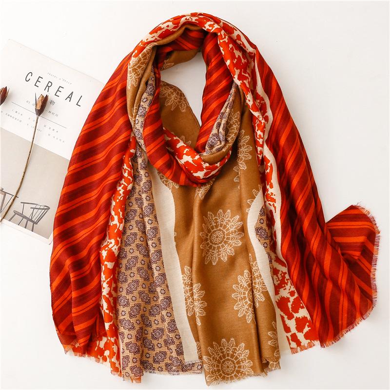 

Elegant Cotton and Linen Floral Scarf - Soft Satin, Winter Warm, Sea and Sky Inspired Shawl. 180x85 cm хакі/помаранчевий