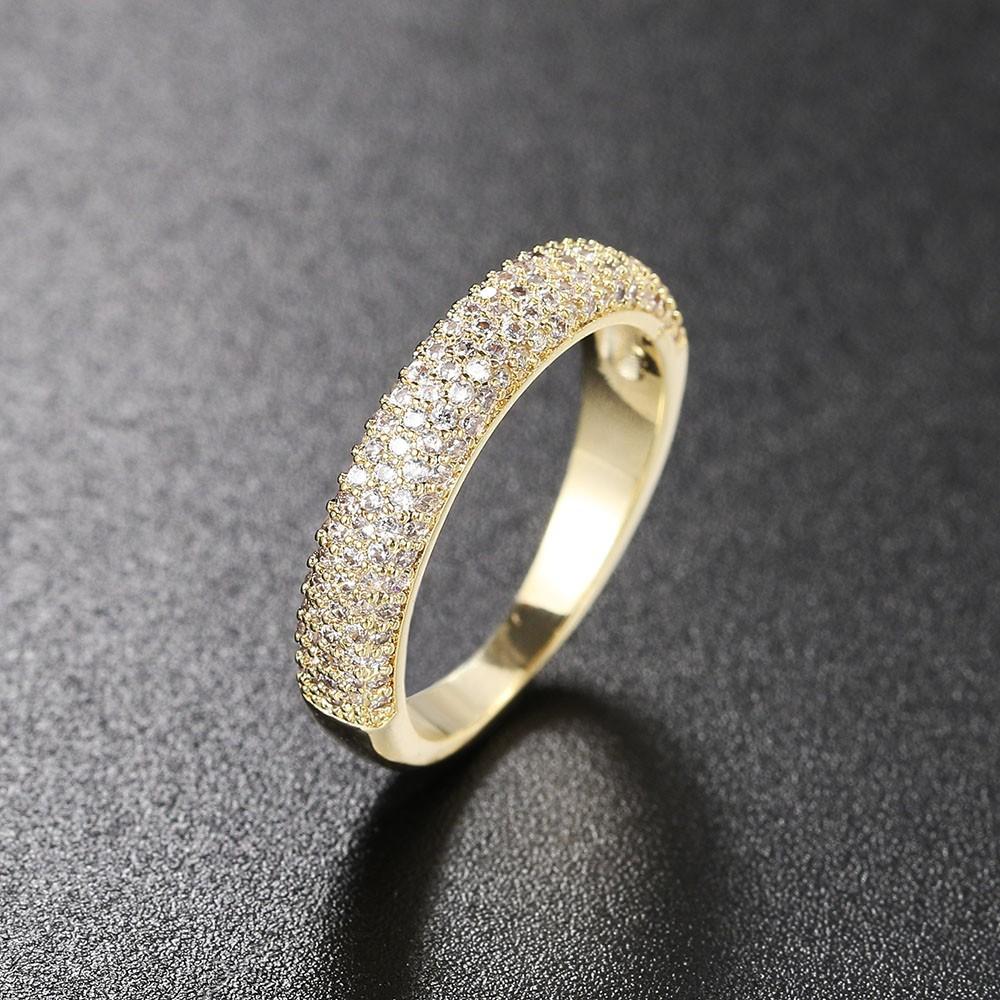 Light Shiny Ring For Women Iced Out Crystal Zircon Gold Plated Accessories Vintage Finger Jewelry Gift R731