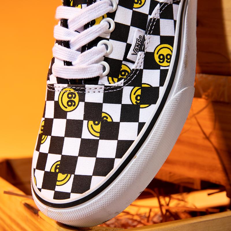 Vans Wallpaper Authentic Smiley 'Black White' Sneakers VN000EE3BP9