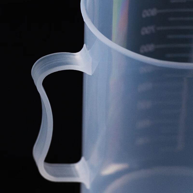MDNG High-Capacity Plastic Measuring & Mixing Cup Set
