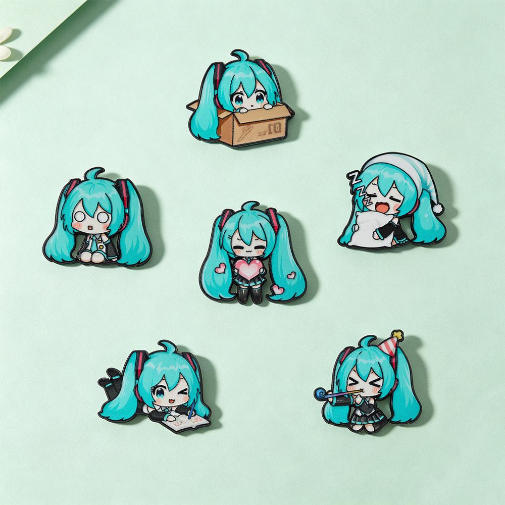 Cartoon cute Enamel Lapel Pins Anime Character Collectible Badges Cute Children's Gift Jewelry for Backpacks