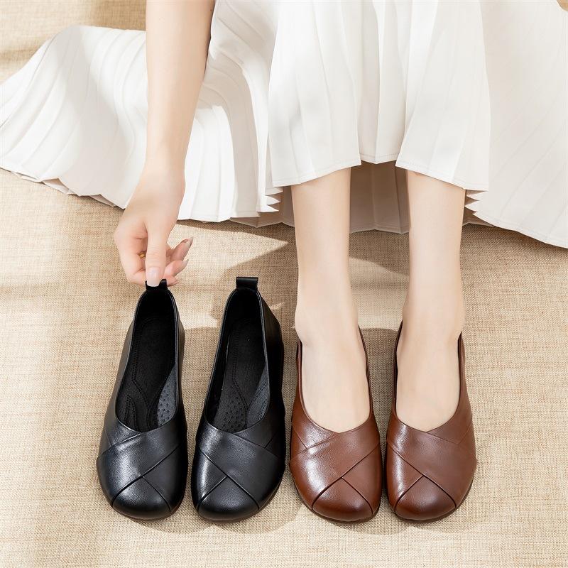 Fashion 2024 Woman Casual Round Toe Low Heeled Shoes Genuine Leather Flats Female Shoes Elegant Ballerina Soft Soled Flat Shoes